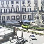 Couette-café Napoliday