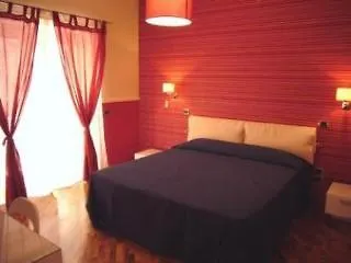 Couette-café Napoliday 3*
