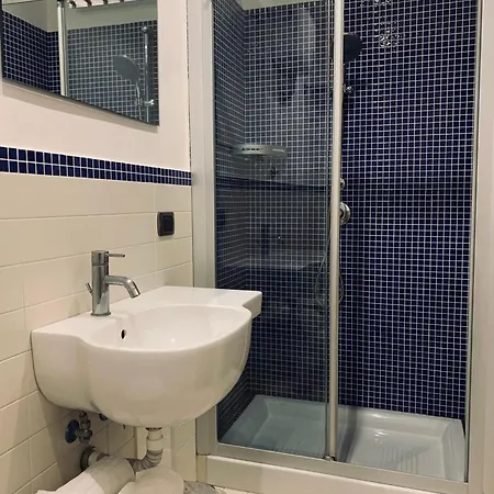 Napoliday Bed and Breakfast Νάπολη