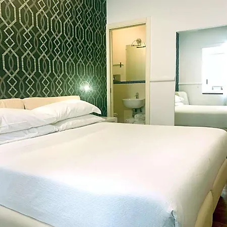 Bed & Breakfast Napoliday 4*