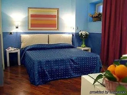 Napoliday 4* Nápoly