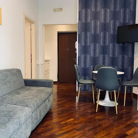 Napoliday Bed & Breakfast 4*