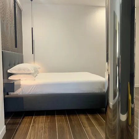 Bed & Breakfast Napoliday 4*